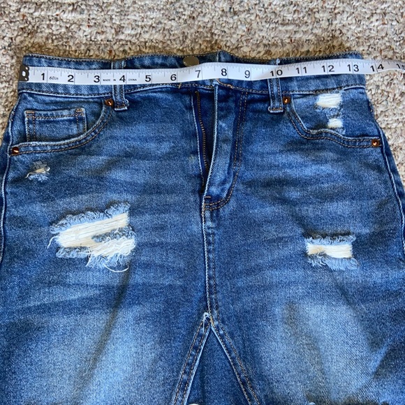 Tinseltown Ripped  Jean skirt - Picture 3 of 7